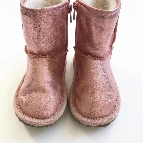 Babygap shinny faux Sherpa lined boots VGUC size 9 - Picture 3 of 6